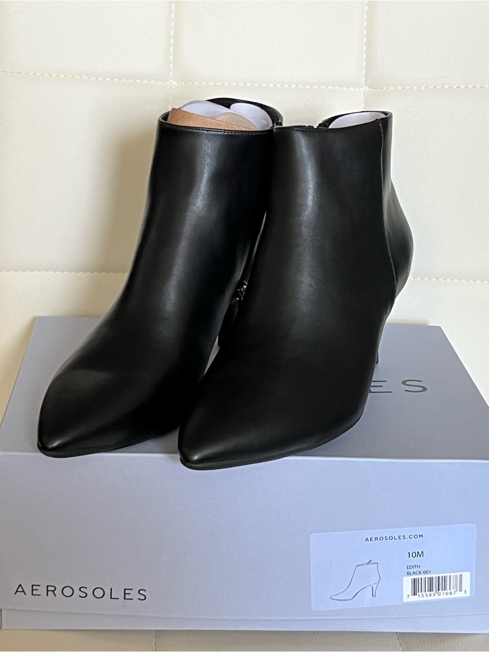 AEROSOLES Black Pointed Kitten Heel Ankle Booties - Picture 3 of 8
